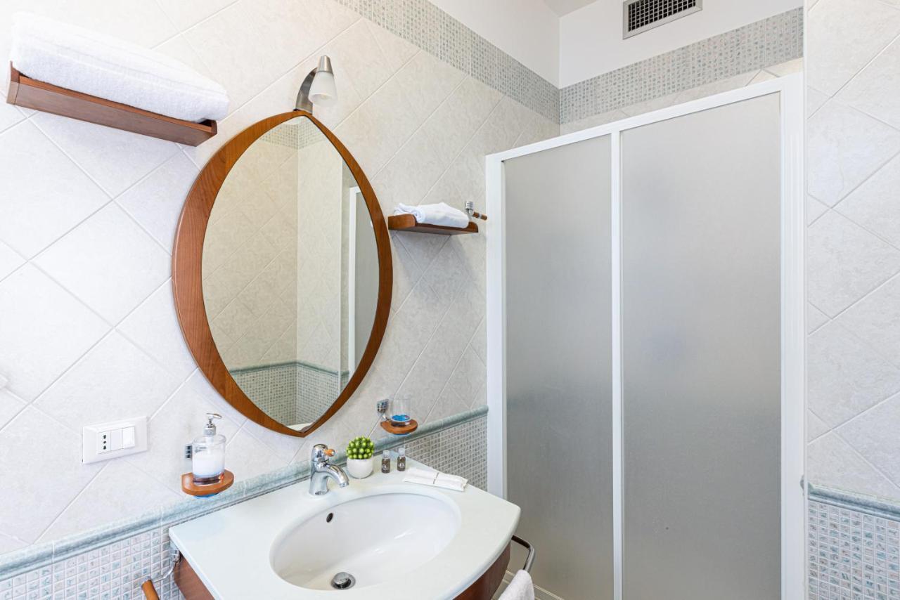 Sorrentovibes - Spacious 3 Bedrooms Apartment In Sorrento Oldtown Dış mekan fotoğraf